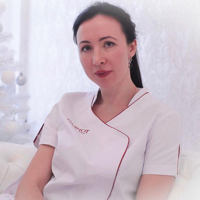 Ольга Азарова : Врач-косметолог